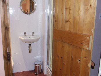 Bryn Bed and Breakfast Room 4  Bathroom